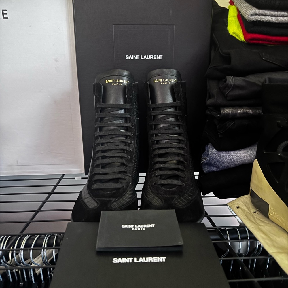 Saint Laurent Paris Black High-Top Sneakers Sleek Design